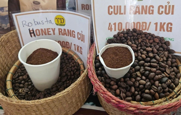 صادرات القهوة الأوغندية تصل إلى 615 مليار شلن أوغندي في فبراير.